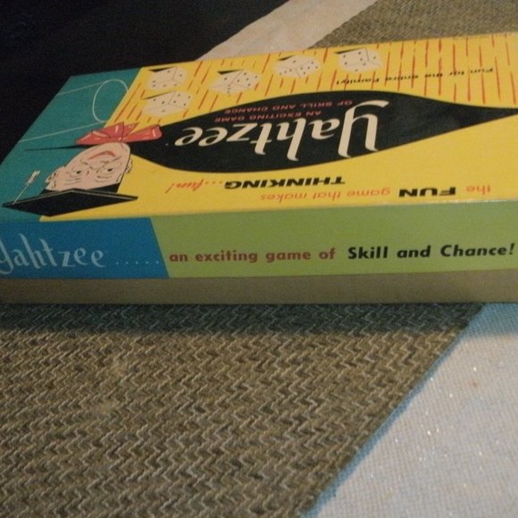 50s Vintage 1956 Yahtzee Game Original Box, Dice, Cup, Score Pads, Tokens, Rules - Picture 9 of 10